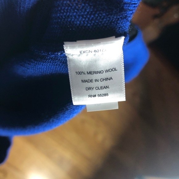 Express V-neck Sweater in EUC! - Picture 5 of 5